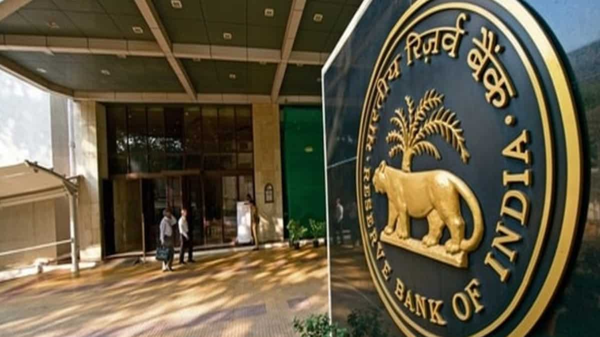 Indian economy remains sound amid persistent global challenges: RBI