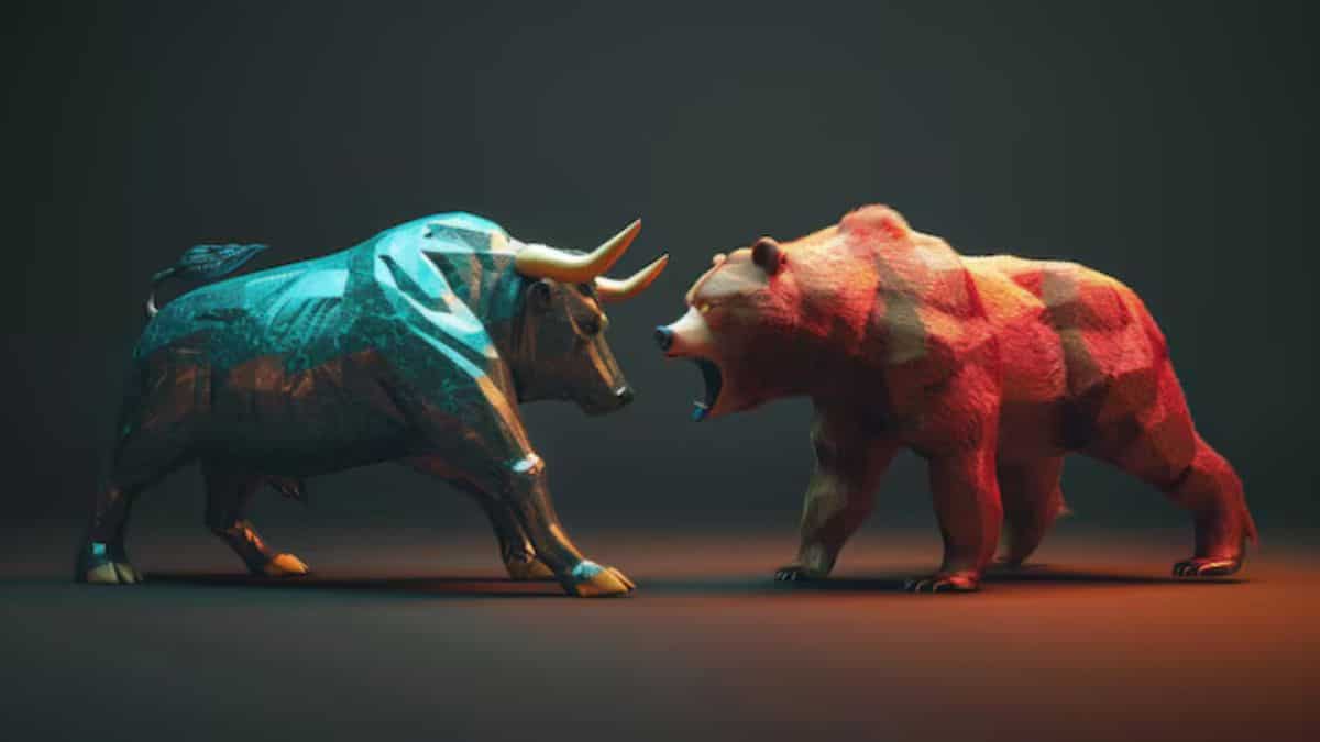 First Nifty Expiry of the Year: GIFT Nifty points to upbeat opening as benchmarks test new peaks