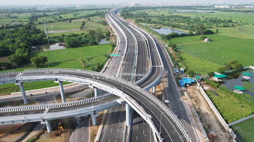 NHAI asks DoT, TRAI to boost mobile connectivity on 424 National Highway locations