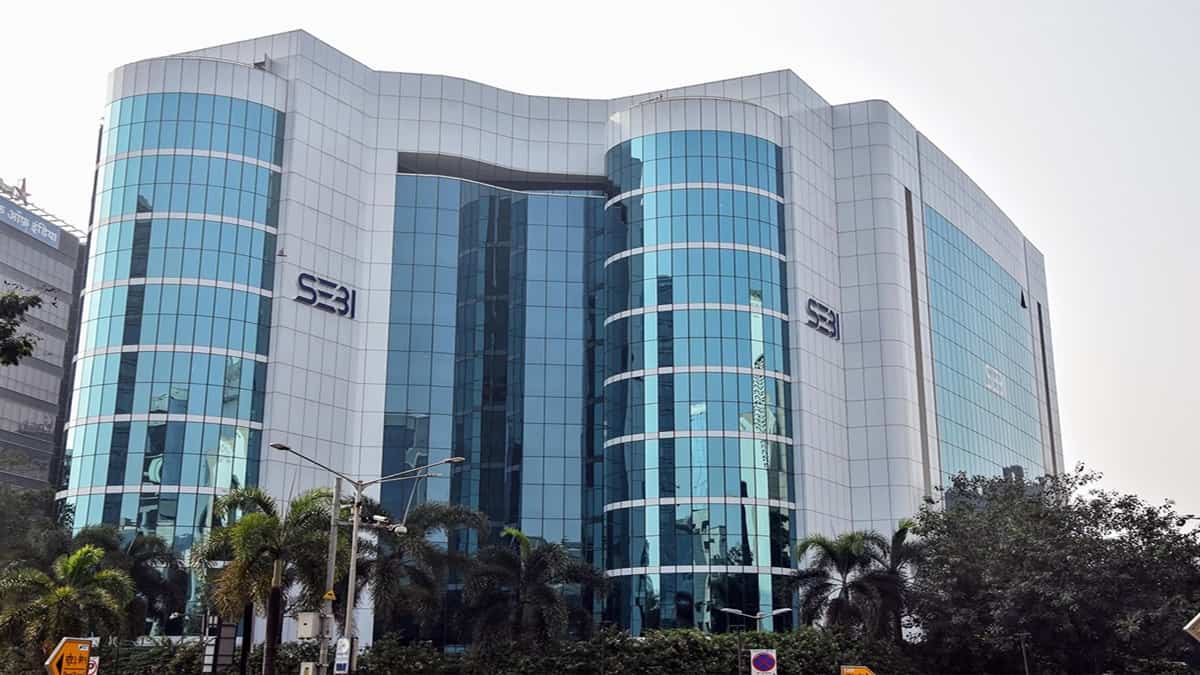 SEBI extends deadline for new mutual fund incentives; rollout now from March 1
