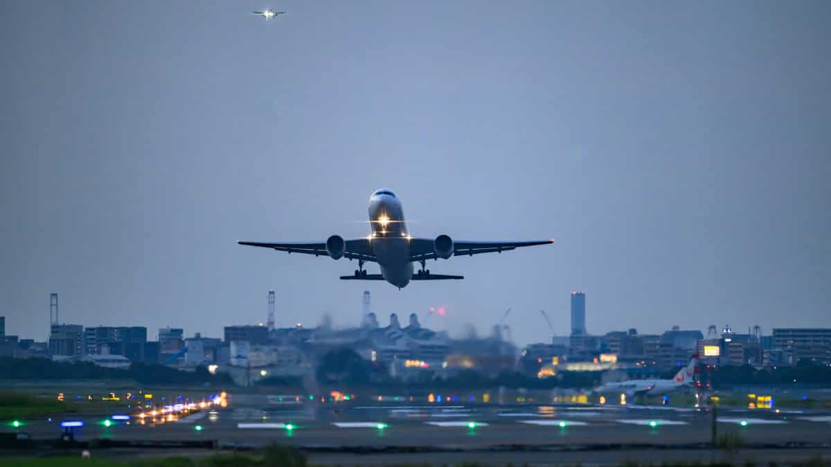 Delhi airport issues advisory as dense fog, cold wave hit flight operations