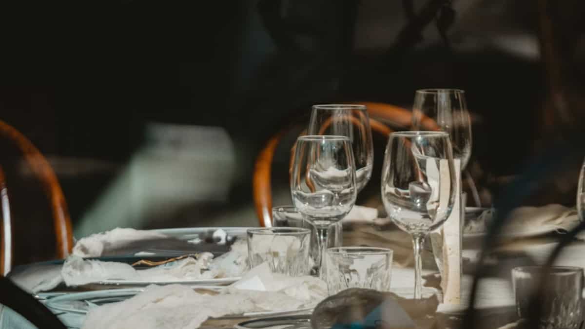 CCPA files lawsuits against 27 restaurants for mandatory service charges