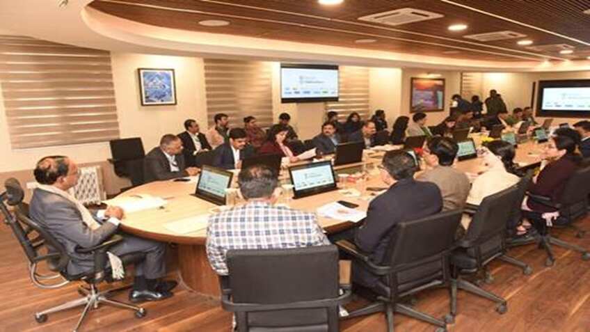 What is the new composite salary account for central employees? Banking and insurance benefits explained