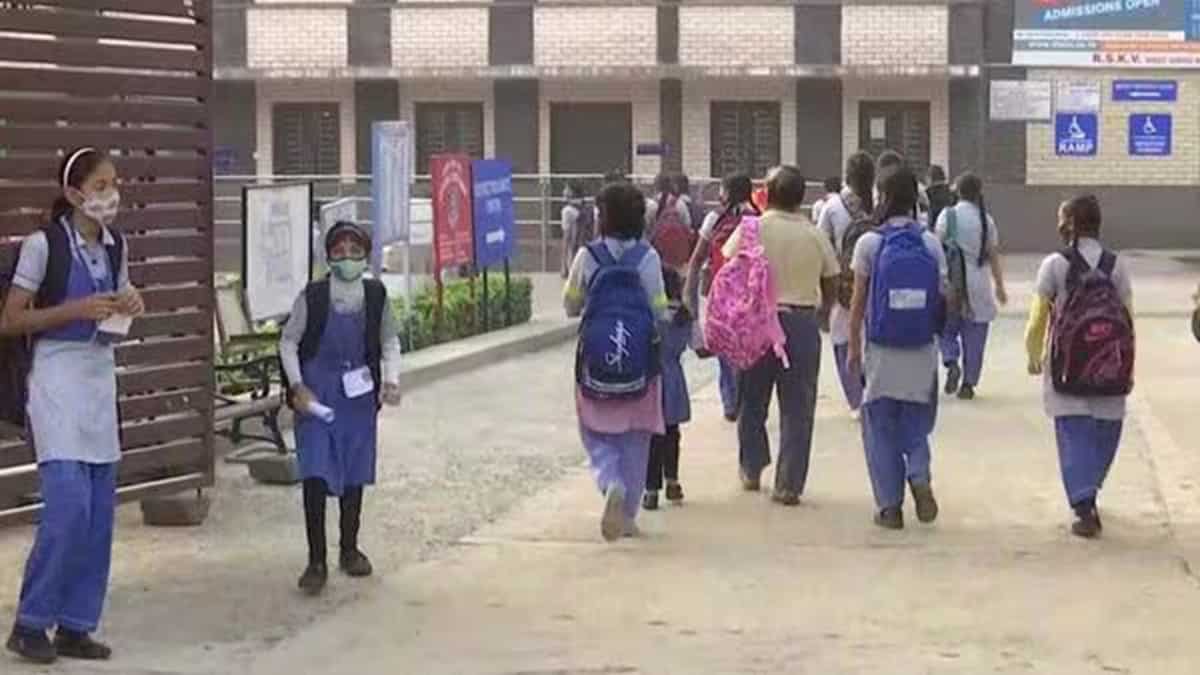 Rekha Gupta govt’s big decision: Delhi school fee regulation law on hold for 2025–26 after Supreme Court hearing