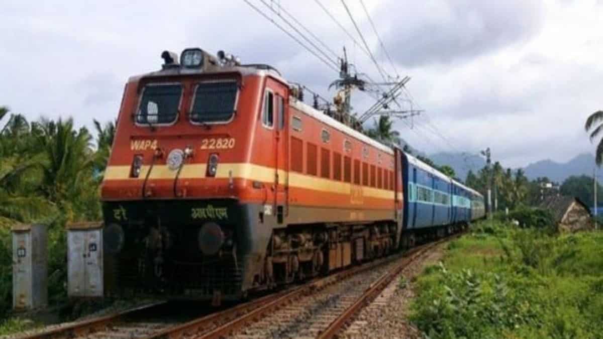 Rail infra expansion strengthens connectivity in Jammu and Kashmir