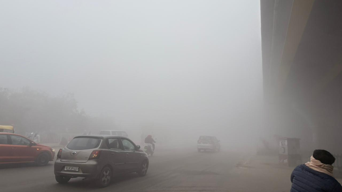Severe pollution and dense fog make Delhi-NCR mornings hazardous