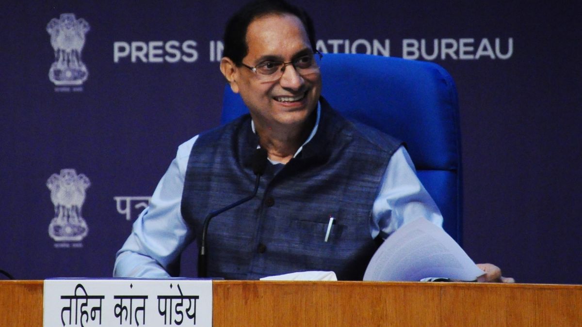 After STT hike proposal, SEBI chief makes big statement on F&O rules