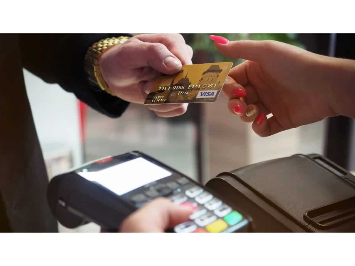 Planning a vacation in 2026? How travel credit cards can save you money