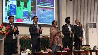 Rekha Gupta govt’s big decision: Delhi gets six new air quality monitoring stations, 100 ‘Vayu Rakshak’ vehicles flagged off —Check locations