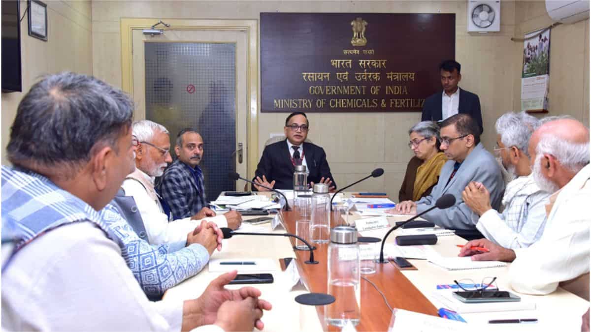 From 'gaushalas' to green manure, Padma awardee farmers outline measures to restore soil health