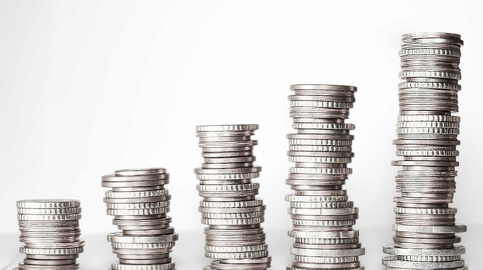 SIP vs PPF: What is the corpus after 15 years in PPF with Rs 99,999 investment?