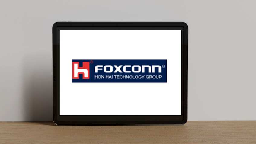 Apple's largest supplier Foxconn expects high double-digit growth in AI server rack shipments in Q1