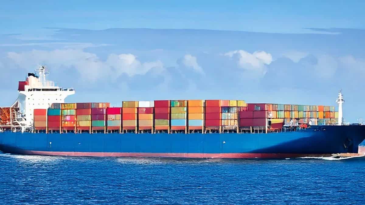 Exporters get major customs support as Hormuz Crisis disrupts trade routes