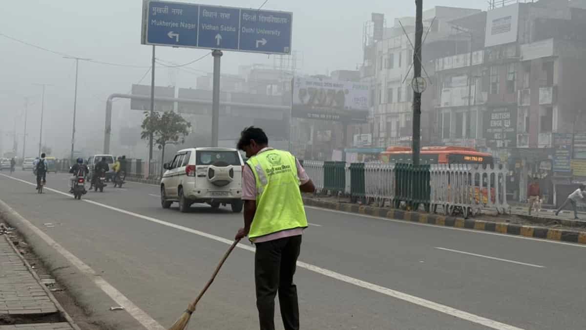 Weather Today: Unstable weather continues in Delhi-NCR as IMD issues fresh forecast