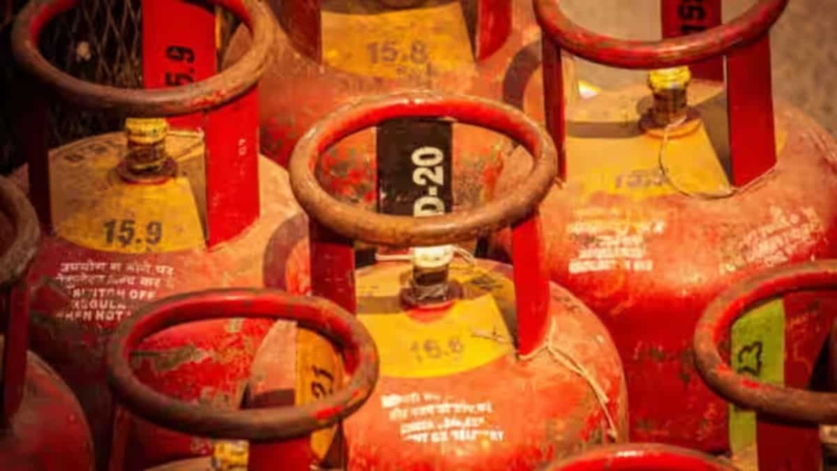 LPG Price Hike: Fresh increase from April 1, Check new commercial LPG rates in your city