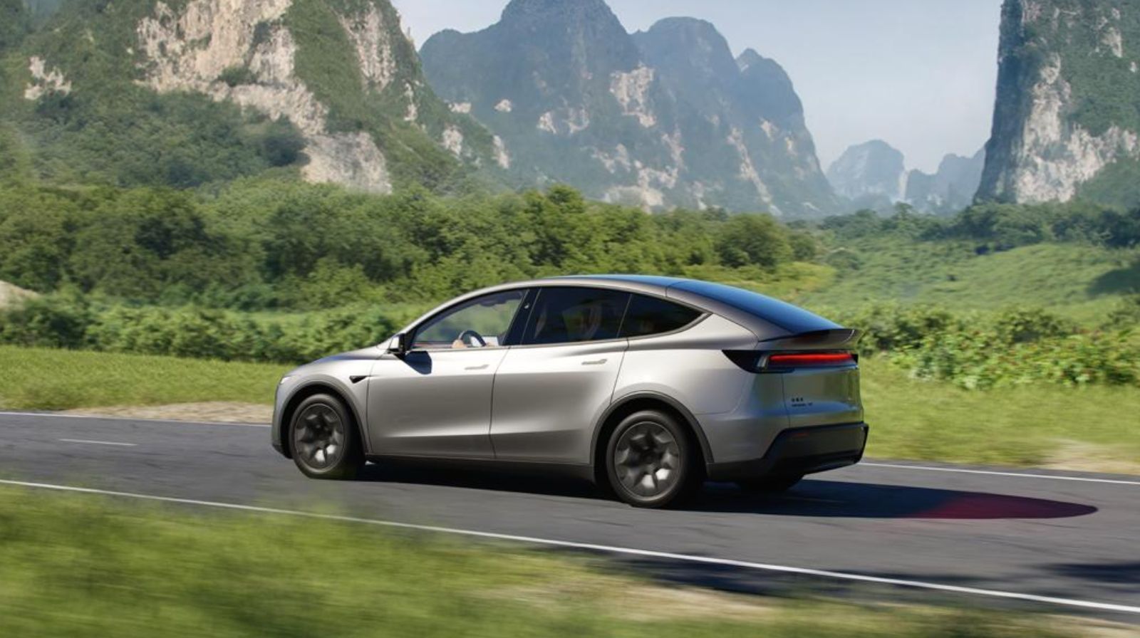 Tesla Model Y L Launched in India: Offers 681 km range on single charge, price starts at Rs 61.99 lakh
