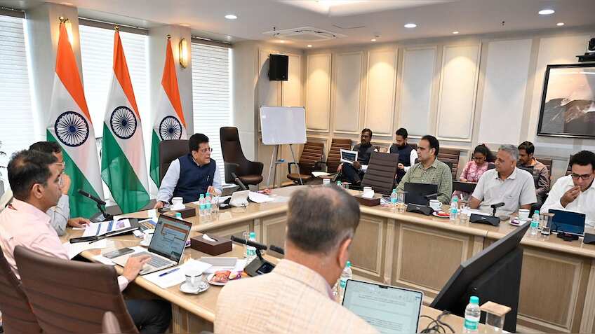 Government reviews export ecosystem, pushes MSMEs, agricultural exports and Brand India focus