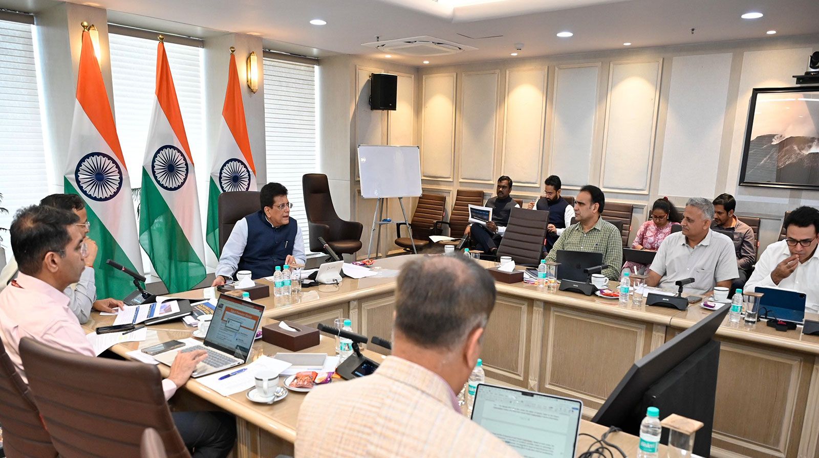 Government reviews export ecosystem, pushes MSMEs, agricultural exports and Brand India focus