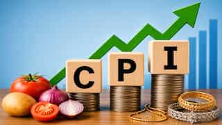 India retail inflation rises to 3.48% in April; tomato, gold jewellery prices surge