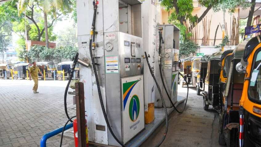 CNG Price Hike in Mumbai: MGL raises rates by Rs 2/kg to Rs 84, auto unions seek fare hike
