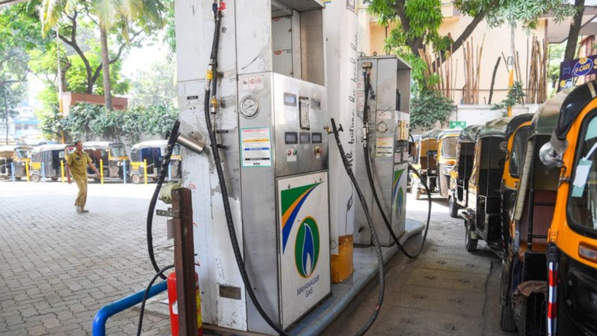 CNG Price Hike in Mumbai: MGL raises rates by Rs 2/kg to Rs 84, auto unions seek fare hike