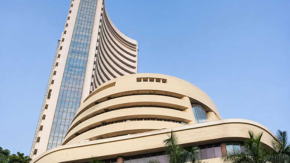 Stock Market Today: Sensex falls 600 pts, Nifty drops below 23,450; Tata steel top loser