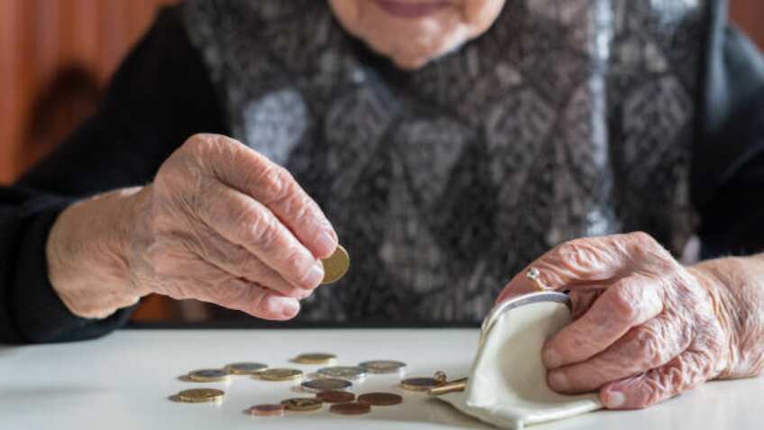 Money worries taking a toll? 4 in every 5 urban Indians feel stressed over it, finds survey