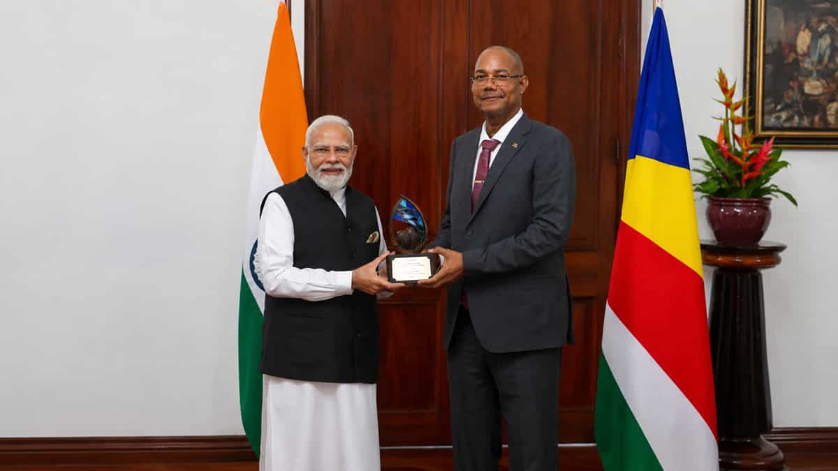 PM Modi receives Seychelles' highest environmental honour 'Guardian of the Blue Horizon', dedicates award to nations battling climate change