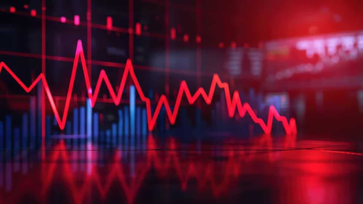 Fintech Stocks Fall: Why Paytm, MobiKwik, Pine Labs plunges up to 8% ...