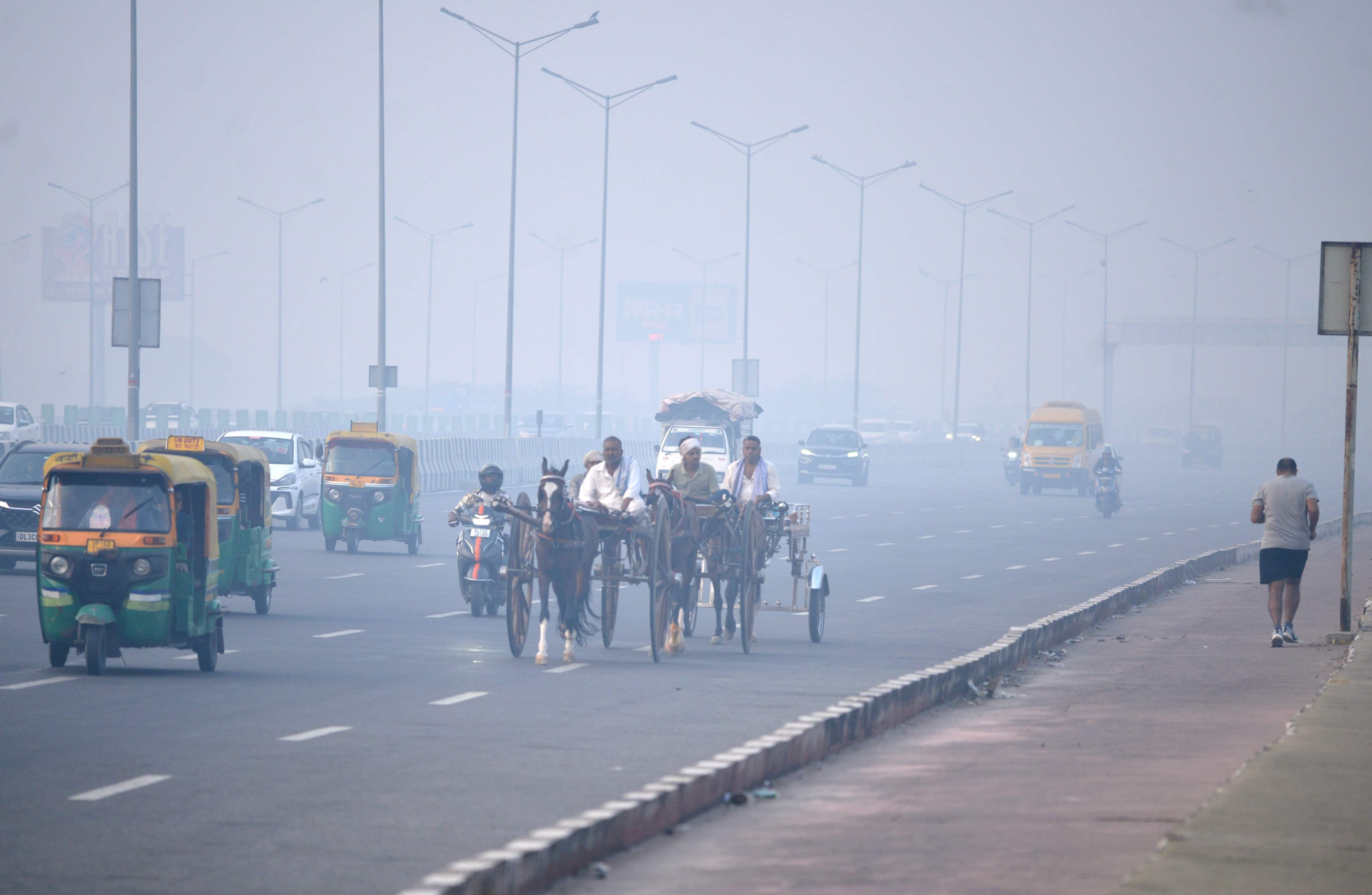 Delhi Air Pollution Latest Update bad air quality  