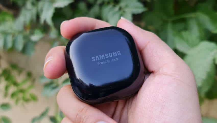 Galaxy Buds Live Test : Samsung change de style et monte le son