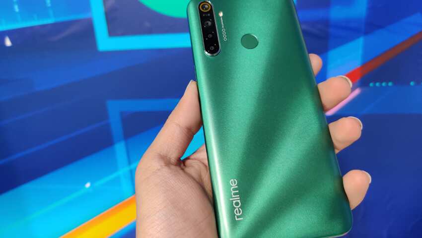 Realme 5i smartphone review.