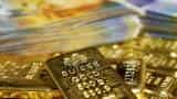 US presidential election, interest rate uncertainty spurs gold sales