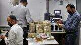 Demonetisation: SBI cash deposits cross Rs 1.2 lakh crore in 7 days