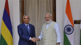 India extends $500-million credit line to Mauritius