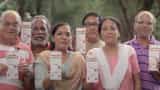 Your bank account and Aadhaar must be linked by December 31, 2017, Government says Your bank account and Aadhaar must be linked by December 31, 2017, Government says