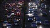 Govt considers use of private cars for ridesharing taxis to curb traffic