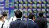 Asian stocks slip as oil woes sap sentiment, euro stands tall