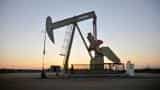 Oil prices fall after US drillers add rigs
