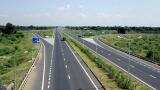 Bullet train booster: Indian Railways to do a first along Mumbai-Nagpur Expressway; massive gains in offing Bullet train booster: Indian Railways to do a first along Mumbai-Nagpur Expressway; massive gains in offing