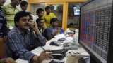 Nifty, Sensex fall; Kotak Mahindra Bank, Reliance hurt