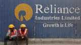 Reliance Industries: Forced price cut has no impact on oil retailing plans