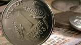 Rupee fall puts Rs 28,000 crore solar projects at risk: Crisil Rupee fall puts Rs 28,000 crore solar projects at risk: Crisil