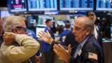 US stocks close mixed amid earnings, Federal decision