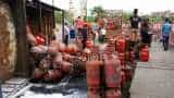 LPG cylinder holder? Is your gas pilfered? Know how your cooking gas is stolen; this is what you can do LPG cylinder holder? Is your gas pilfered? Know how your cooking gas is stolen; this is what you can do