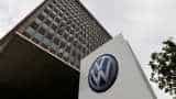 Volkswagen to shrink workforce by 7,000 staff to save 5.9 billion euros Volkswagen to shrink workforce by 7,000 staff to save 5.9 billion euros