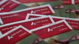 Should you buy, hold or sell Axis Bank shares post Q4FY19? Here is what experts think Should you buy, hold or sell Axis Bank shares post Q4FY19? Here is what experts think