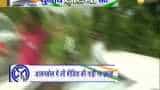 Asansol: Zee News&#039; vehicle vandalised