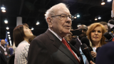 Warren Buffett successor: After 'Oracle of Omaha', these two may run Rs 35 lakh crore empire! Warren Buffett successor: After 'Oracle of Omaha', these two may run Rs 35 lakh crore empire!