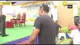Dwayne Bravo pays visit to schoolchildren in Chennai